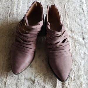Mi.iM Mauve Booties